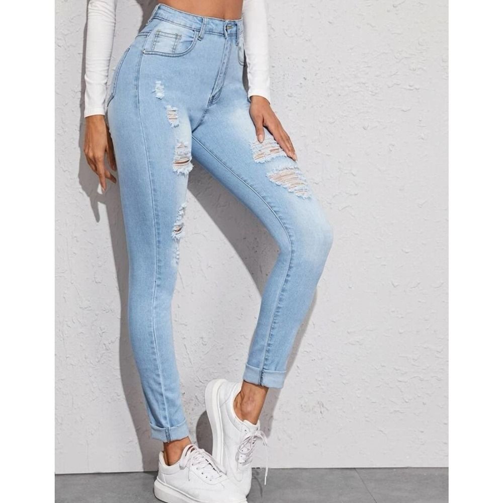 SHEIN high waisted light wash ripped skinny jeans size 6 / size 28